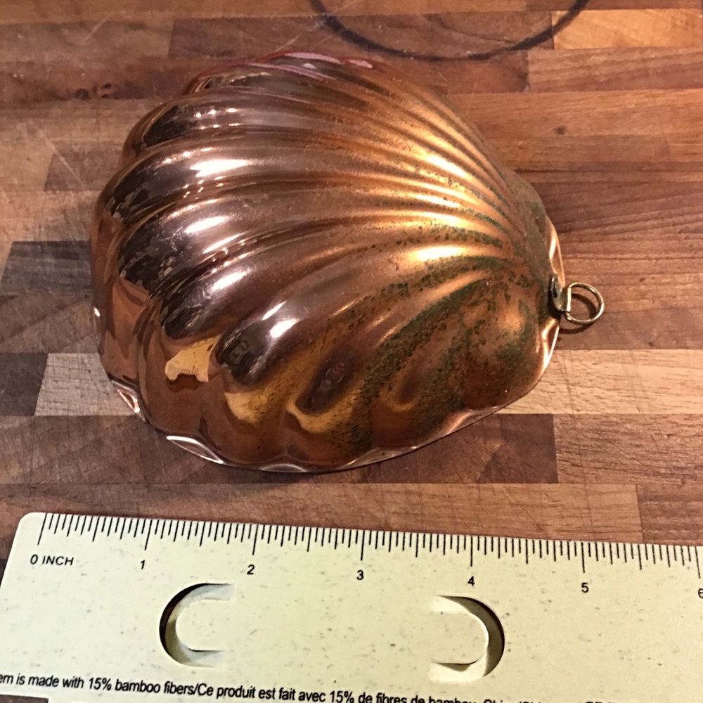Williams-Sonoma Copper Scallop Shell-Shaped Mould